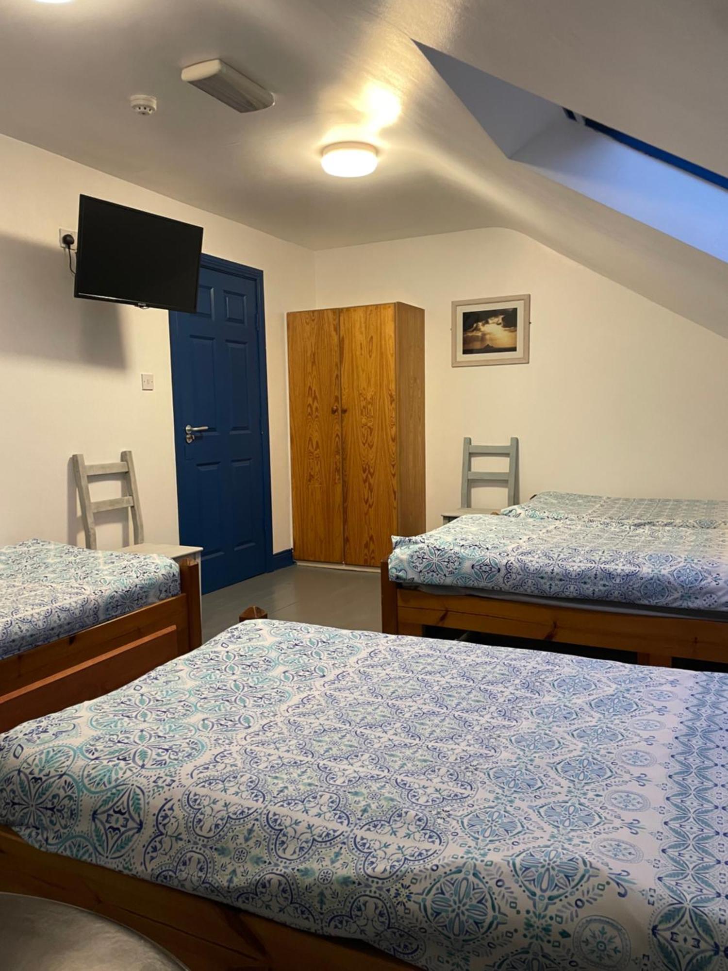 Coastguard Lodge Hostel At Tigh Tp Glaise Bheag Eksteriør billede
